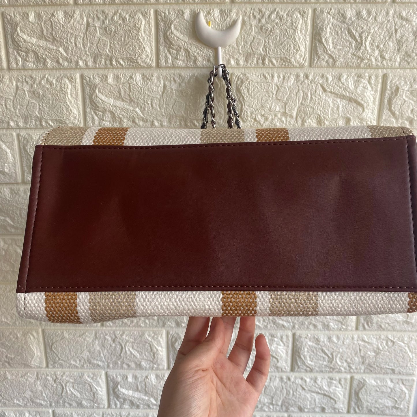 Large Capacity Striped Shoulder Bag